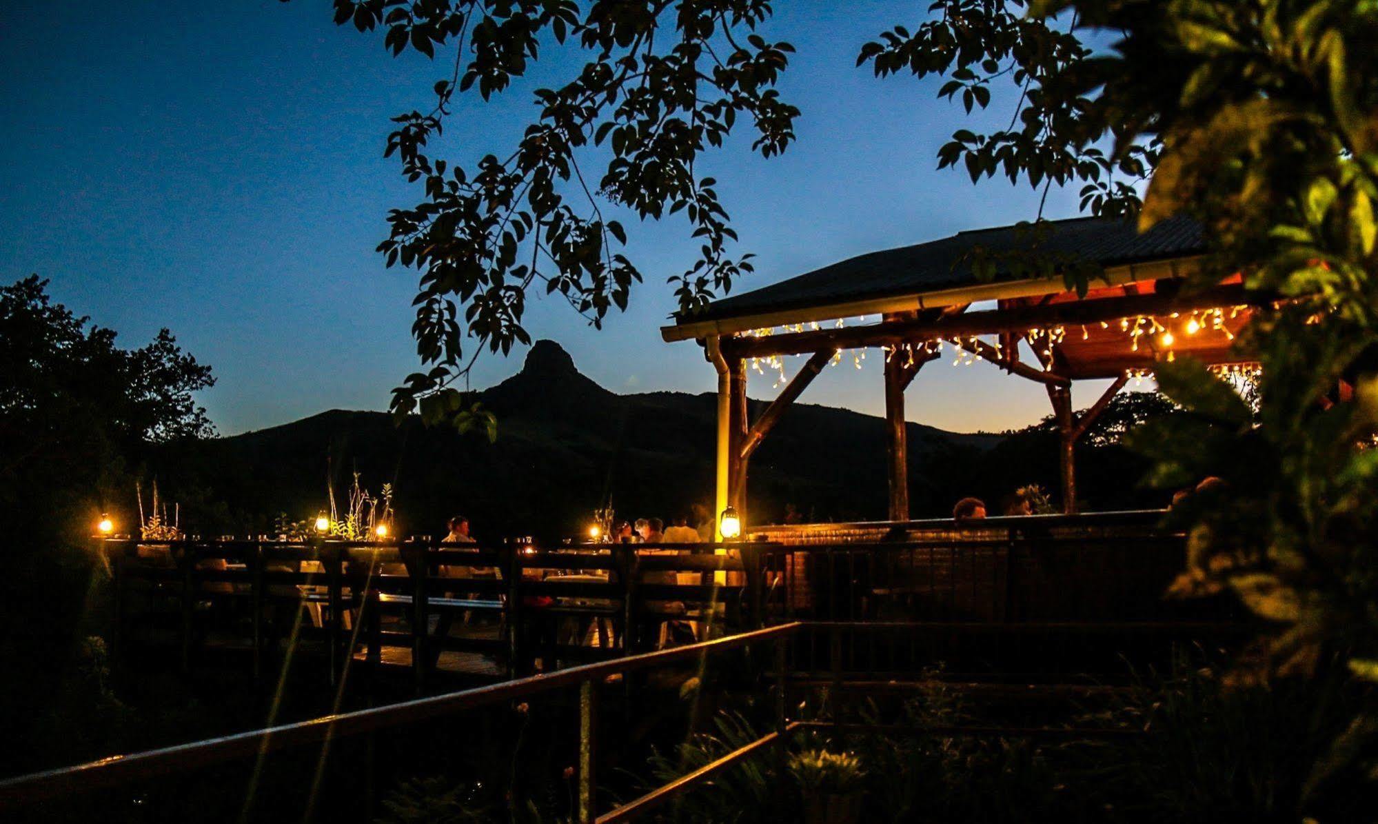 Mantenga Lodge Езулвини Екстериор снимка