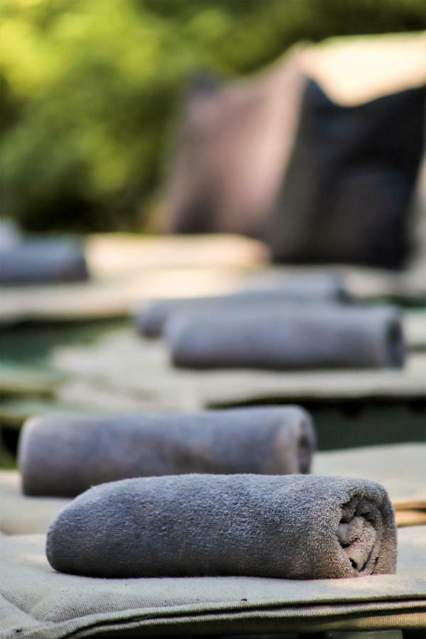 Mantenga Lodge Езулвини Екстериор снимка