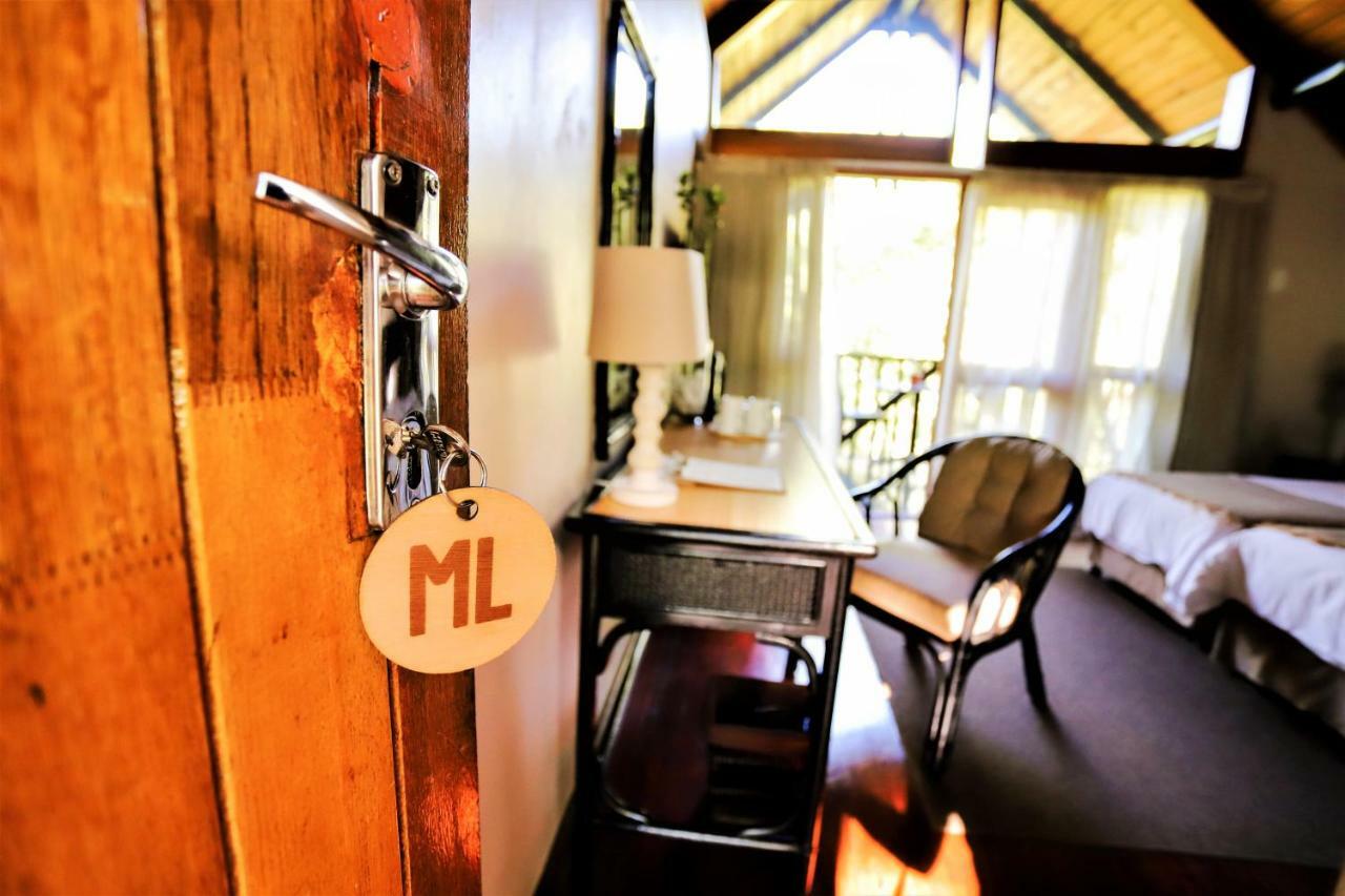 Mantenga Lodge Езулвини Екстериор снимка