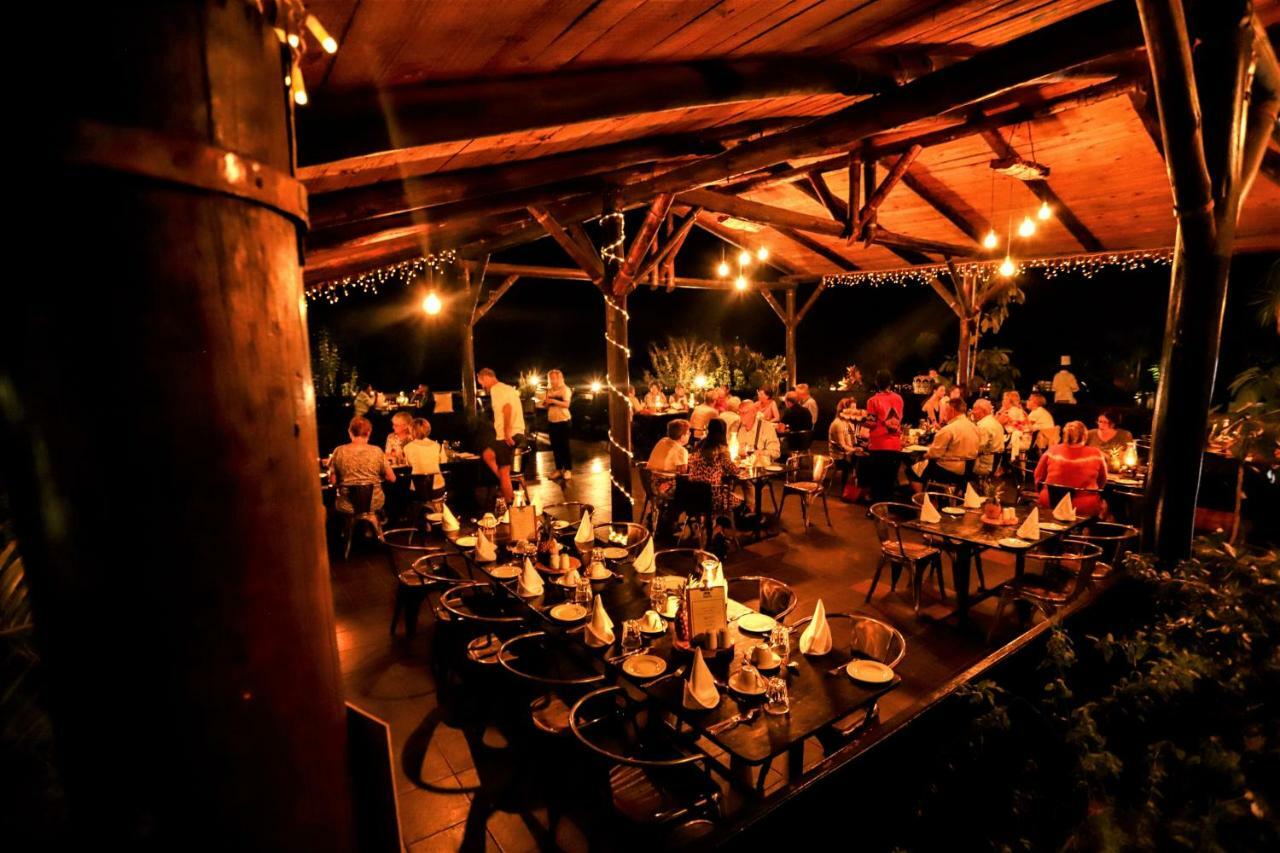 Mantenga Lodge Езулвини Екстериор снимка