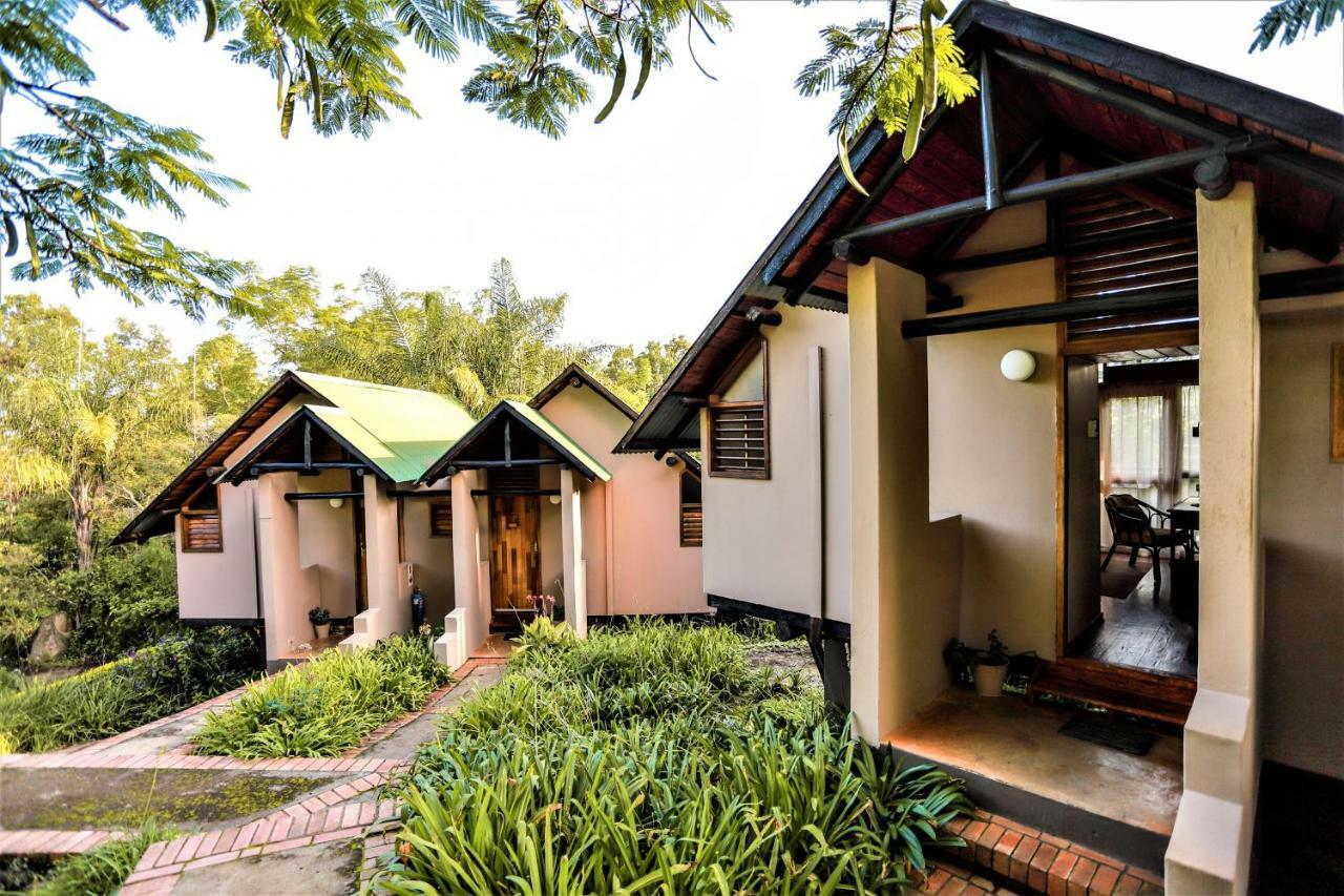 Mantenga Lodge Езулвини Екстериор снимка